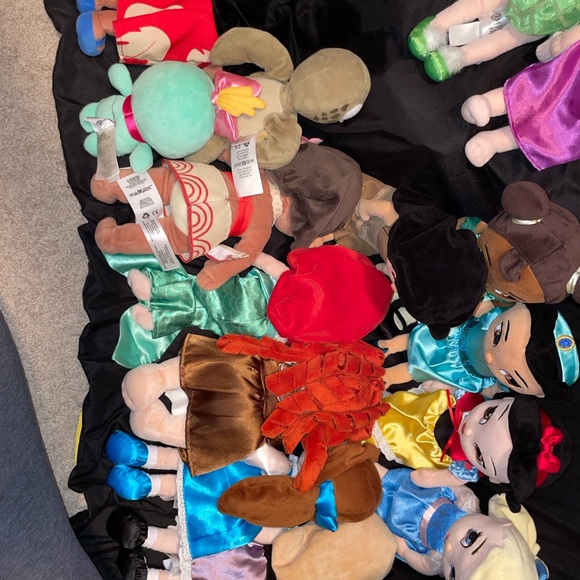 Disney Animators Collection Plush Dolls Bundle. - Picture 8 of 9